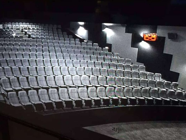 電影院里有監控攝像頭?你知道這個小秘密嗎