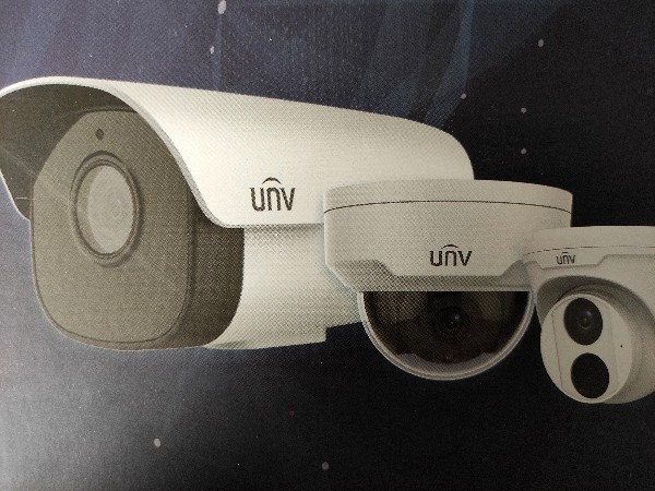 宇視400萬(wàn)星光級(jí)視頻監(jiān)控?cái)z像頭